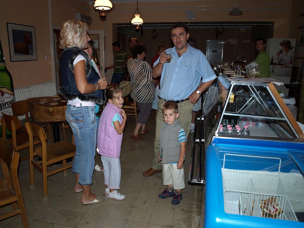 Erdély_2008_3.jpg - kávé és miegymás indulás előtt.