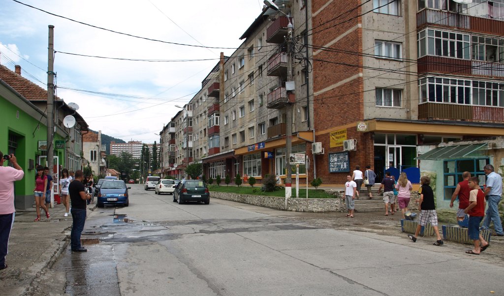 74.JPG - Herkulesfürdő főutcája.